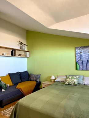 Green Elephant Apartment